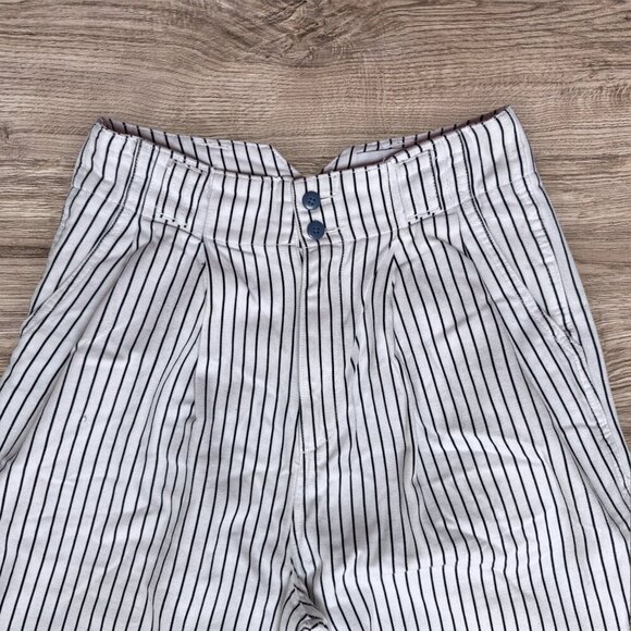 URBAN OUTFITTERS Mack Wide Leg High Waist Pleated Crop Stripe Pants White Blue 4 - Picture 4 of 10